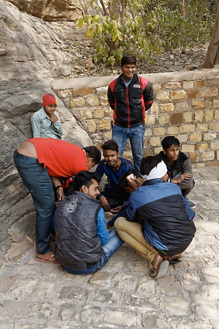 Gwalior-Statues jaïnes-065